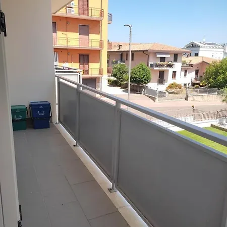 Apartment Bilocale Di Garda
