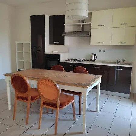 Bilocale Di Garda Apartment Peschiera del Garda